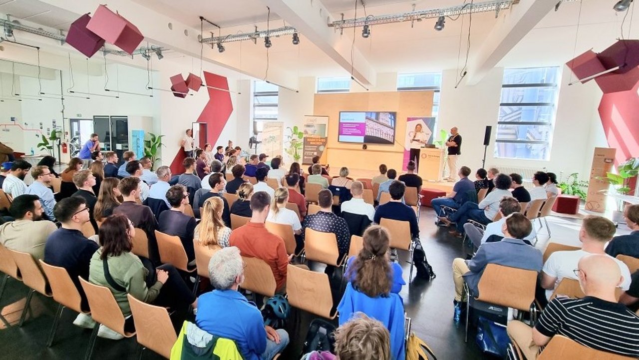 Bild des Publikums bei der Veranstaltung "Energie Startup Pokal"