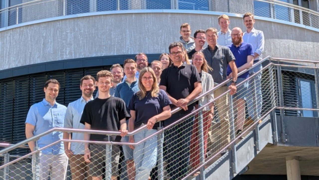 Vorstellung der nächsten Projektphase des Kompetenzzentrums KARL mit Fokus auf Künstliche Intelligenz, Wissenstransfer und Zusammenarbeit zwischen Wirtschaft und Wissenschaft.