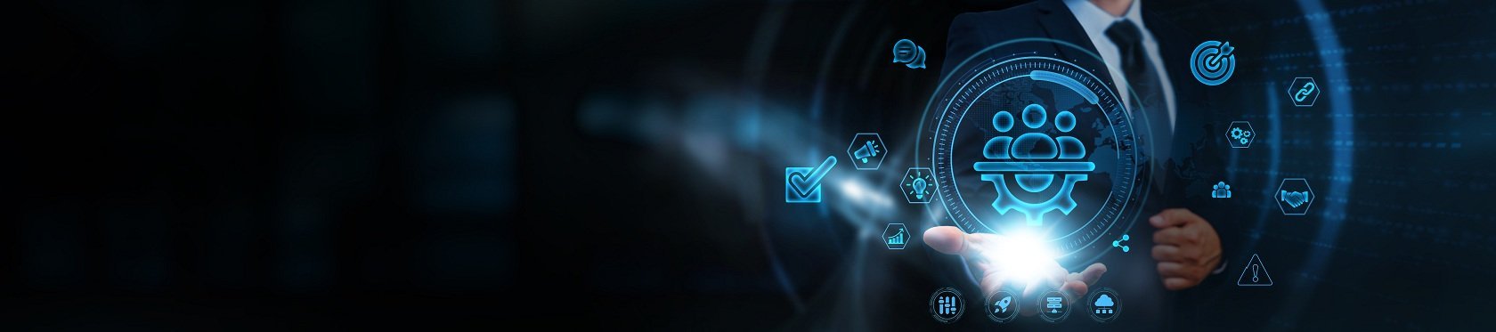 Geschäftsmann hält Symbole, Geschäfts- und Workflow-Koordinationsnetzwerk, Projektplanungswerkzeuge, Ressourcenverwaltungssysteme, Technologien zur Leistungsüberwachung