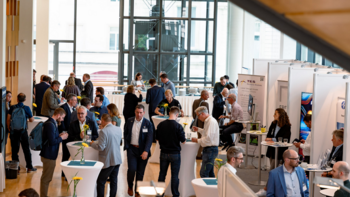 Bild der Teilnehmenden bei der microTEC Clusterkonferenz 2026 