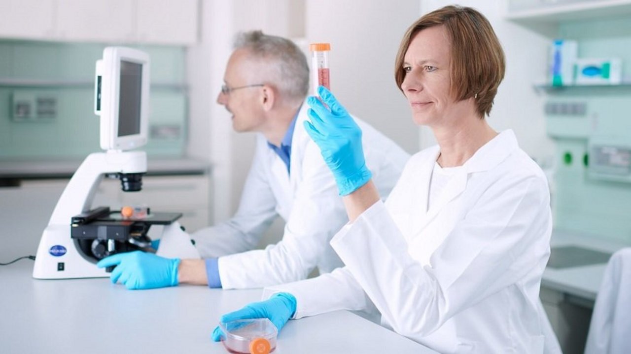 Moderne Gesundheitsforschung- und versorgung in Aktion: BioLAGO unterstützt Unternehmen wie z.B. die trenzyme GmbH in Konstanz, sowie Forschungseinrichtungen, Labore, Kliniken und Pflegeeinrichtungen dabei, innovative Lösungen von der Idee bis in die Anwendung zu bringen.