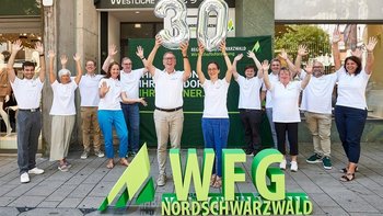 Gruppenbild des Teams Wirtschaftsförderung Nordschwarzwald GmbH