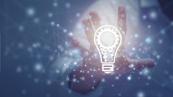 Glühbirne: Kreative neue Idee: Innovation, Ideensammlung, Lösungskonzepte